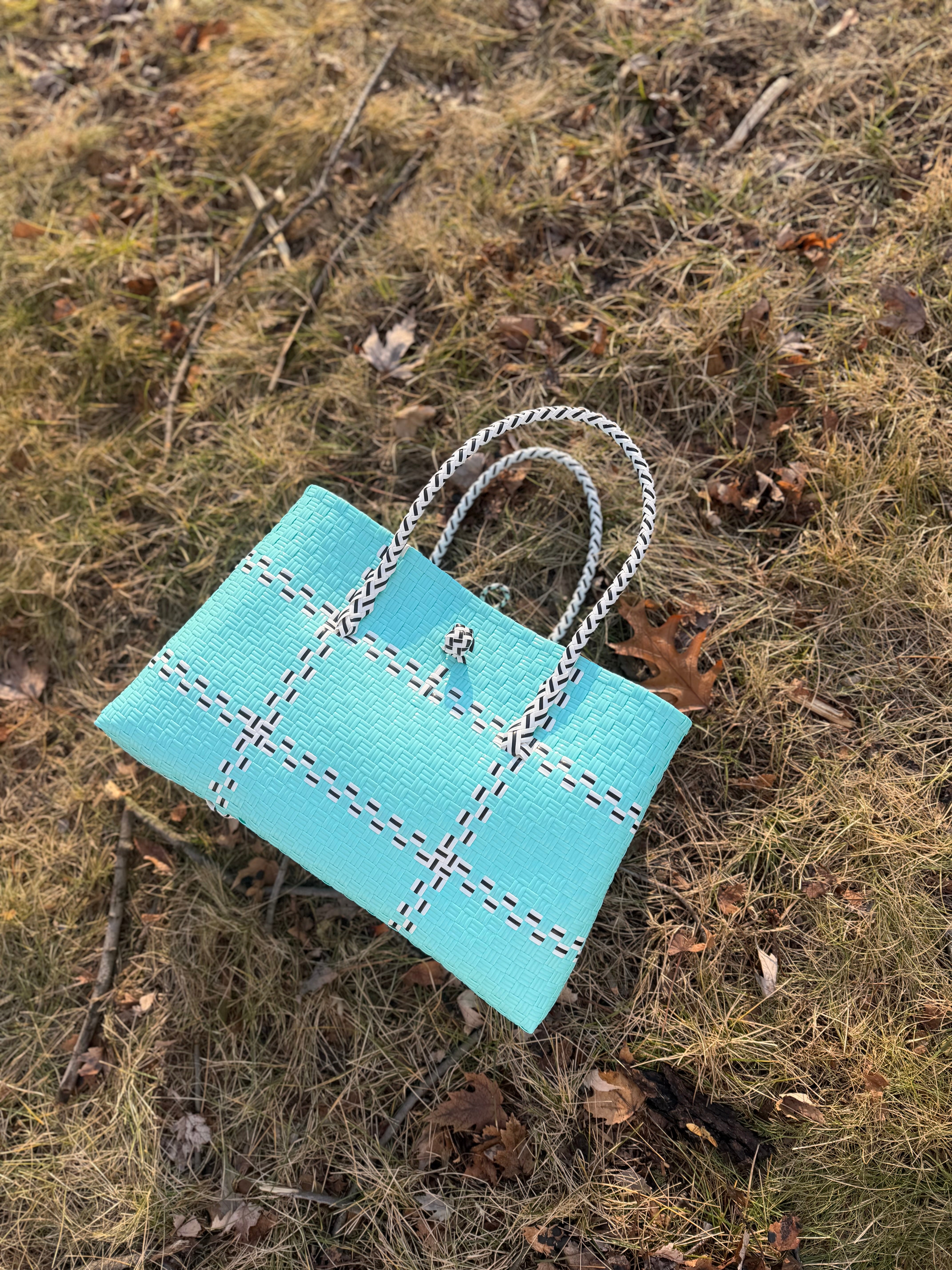 Sea Glass Luxe – Oversized Structured Waterproof Tote