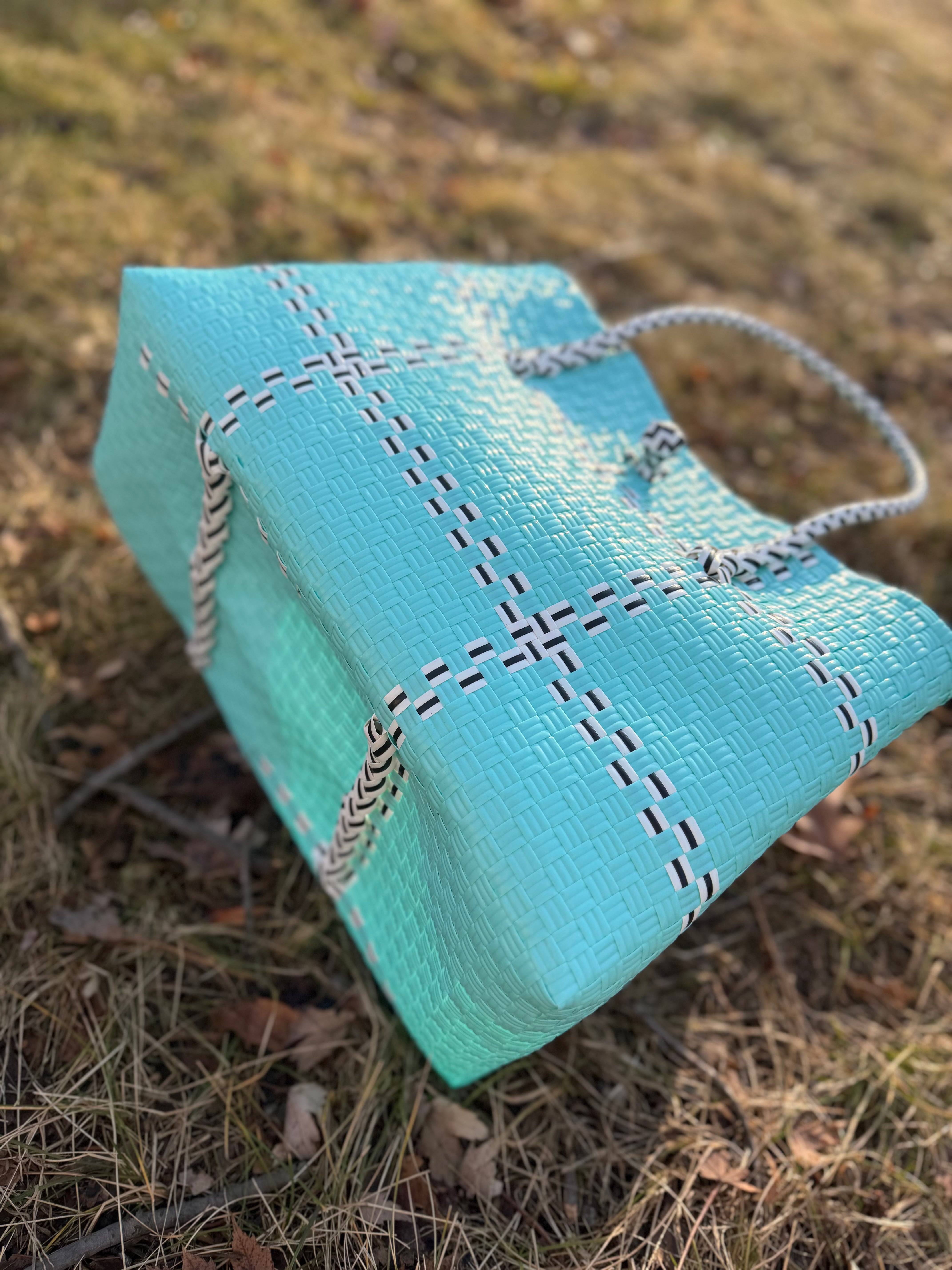 Sea Glass Luxe – Oversized Structured Waterproof Tote