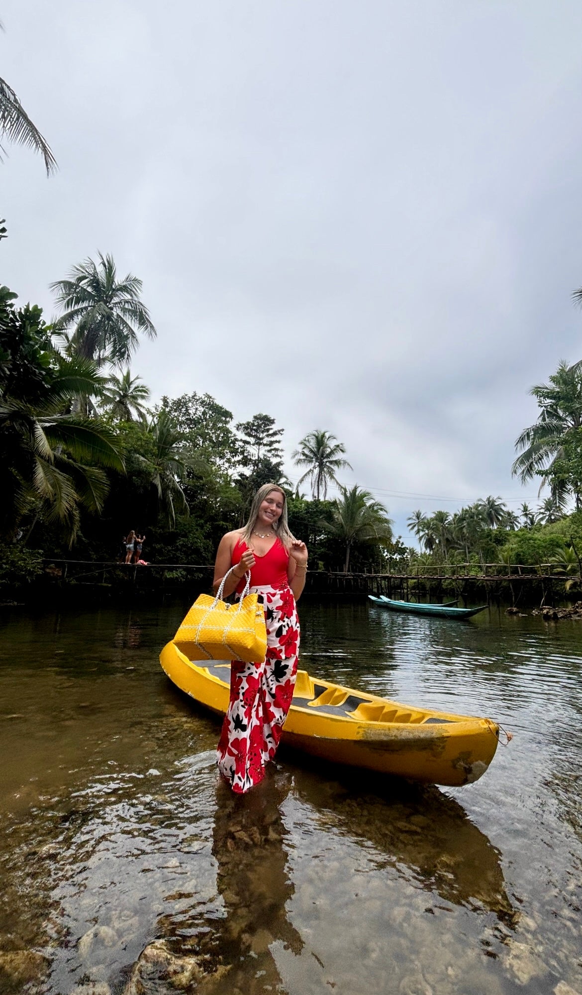 Sunshine Luxe – Oversized Structured Waterproof Tote