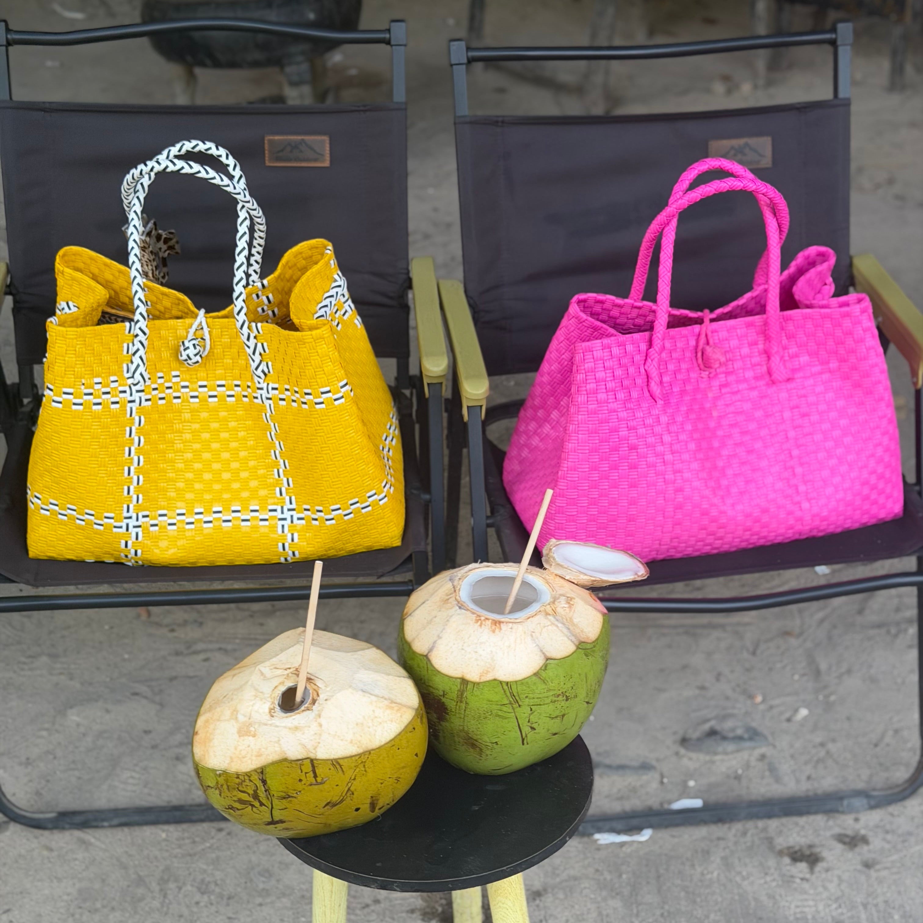 Barbie Luxe – Oversized Structured Waterproof Tote