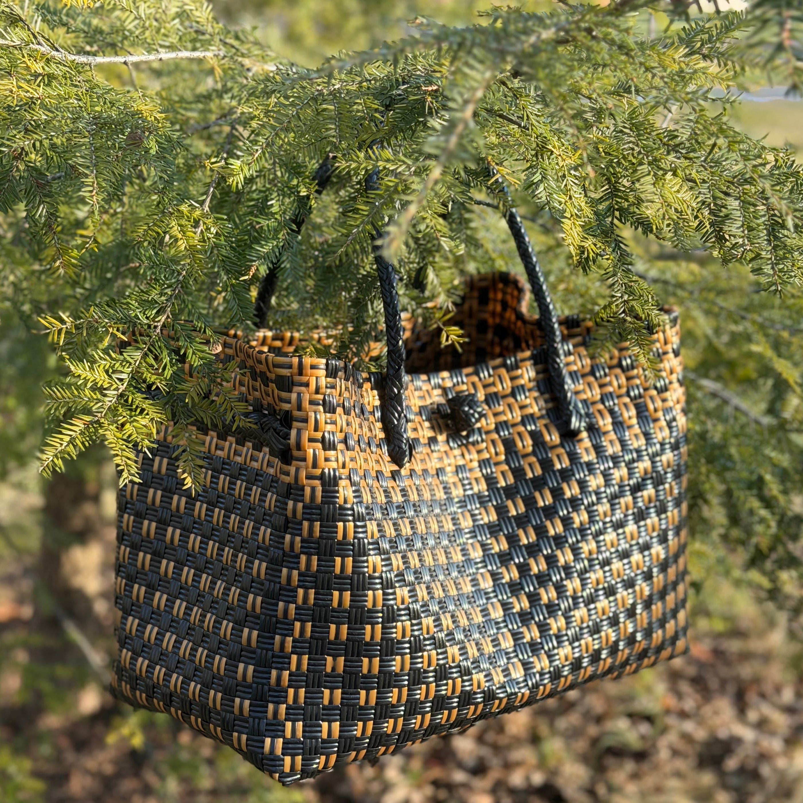 Tanduay Luxe – Oversized Structured Waterproof Tote