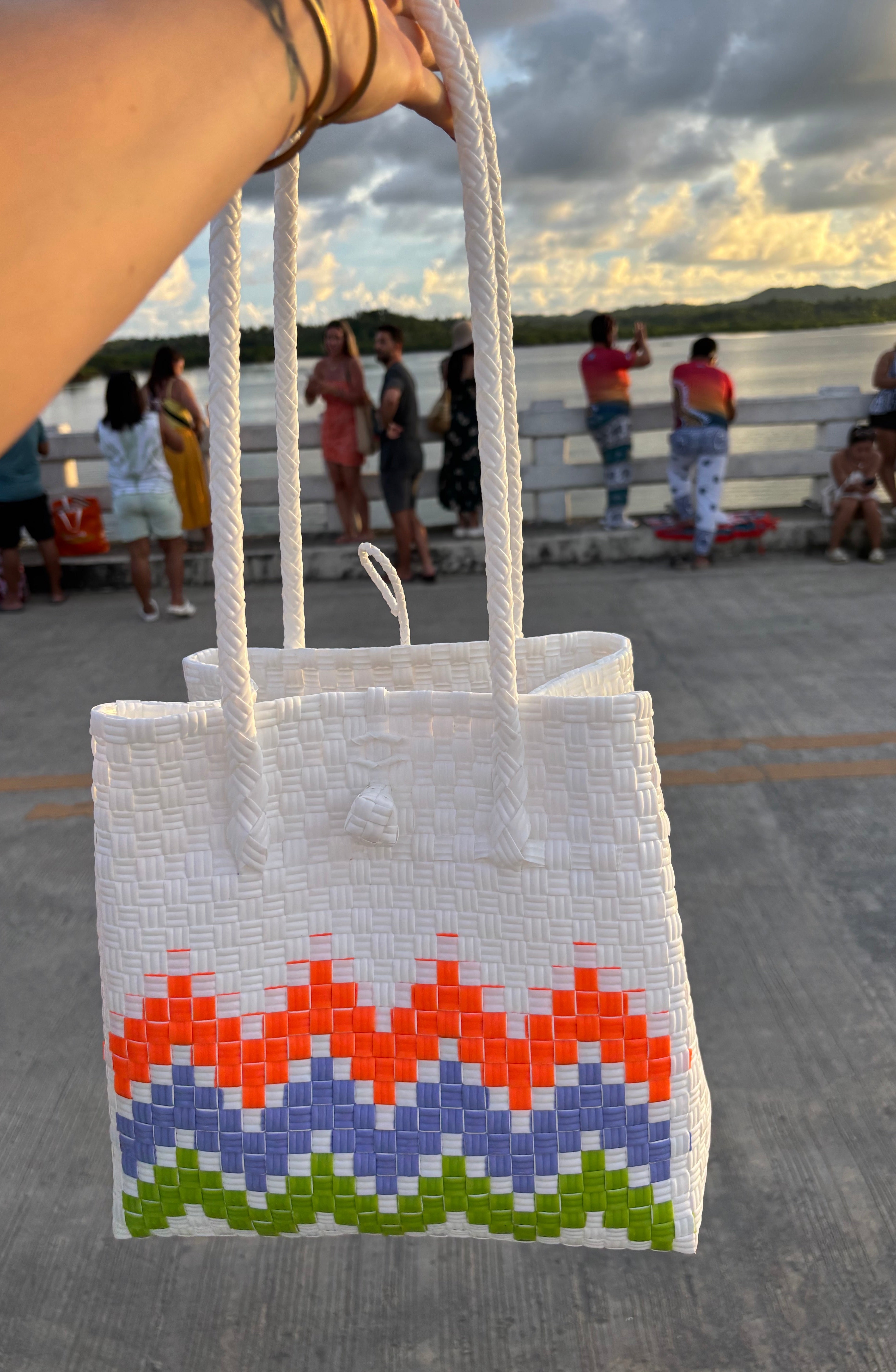 Isla Sol Wave Bag | Handwoven Recycled Tote l