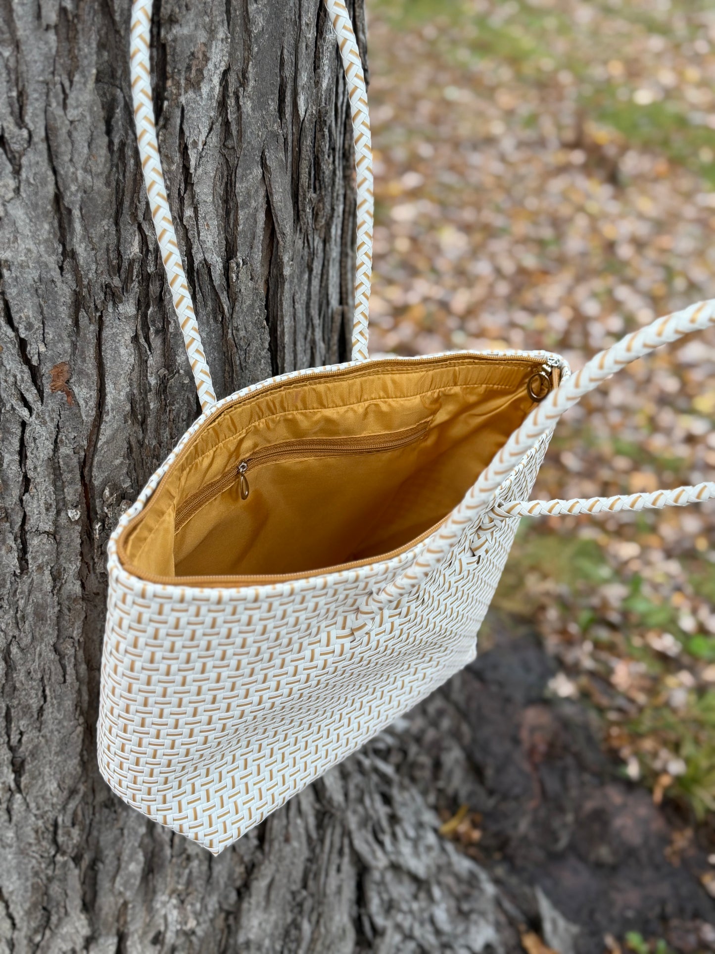 Zippered Pan de Coco